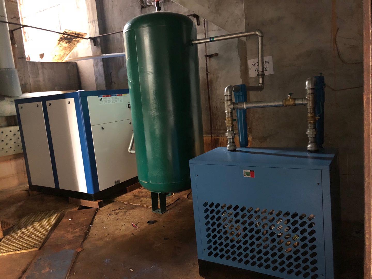 值得重復回購的螺桿空壓機-權(quán)偉螺桿空壓機