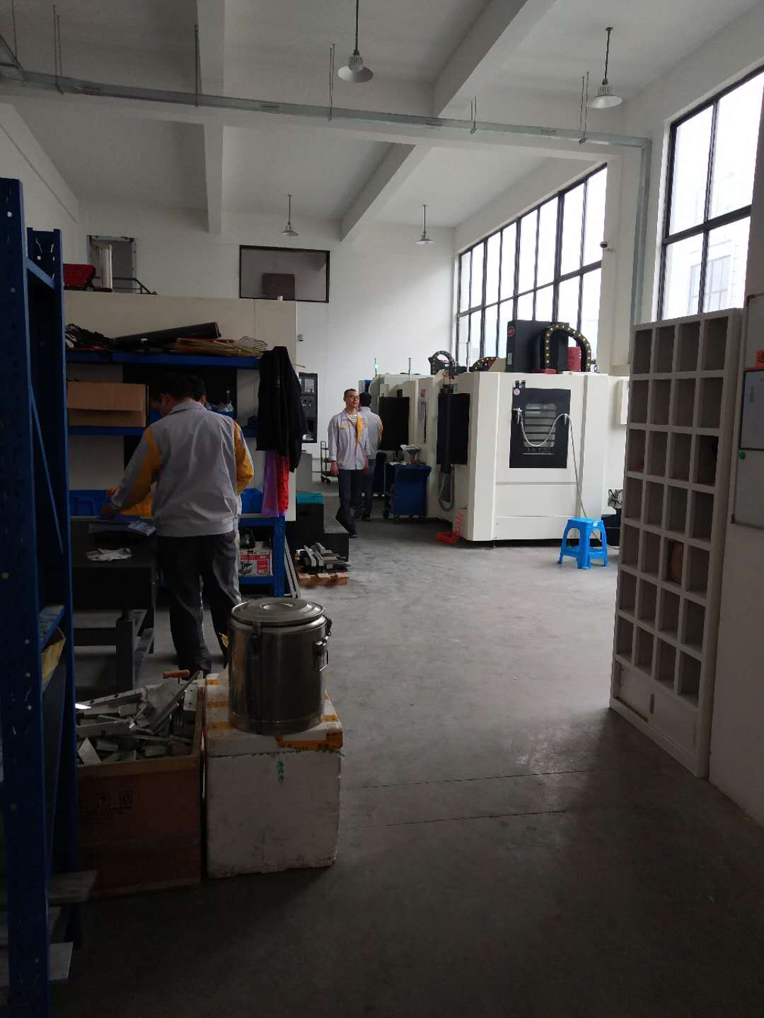 權(quán)偉無油水潤(rùn)滑空壓機(jī)