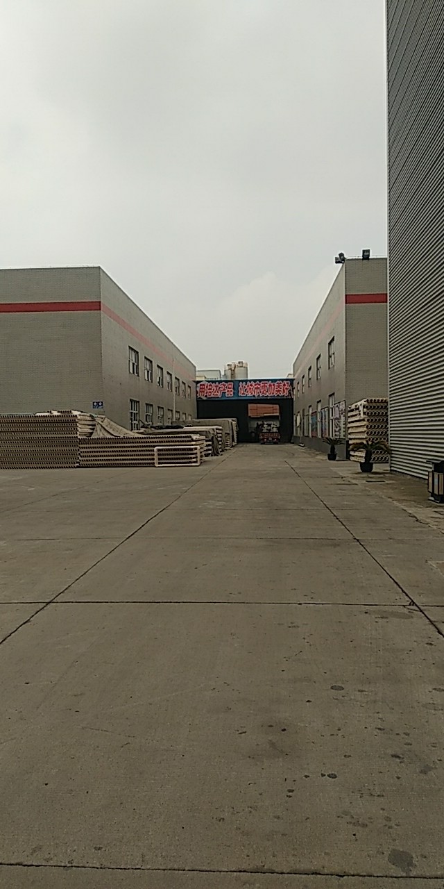 雙極壓縮永磁變頻螺桿空壓機(jī)