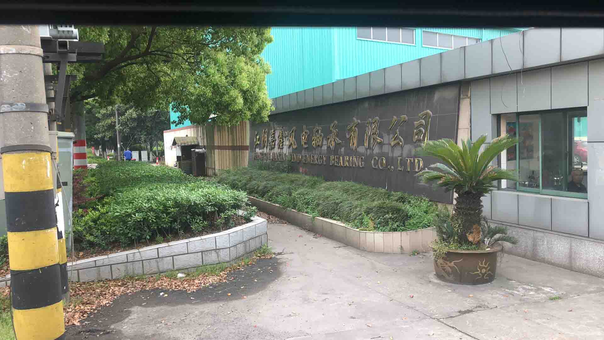 激光切割螺桿空壓機