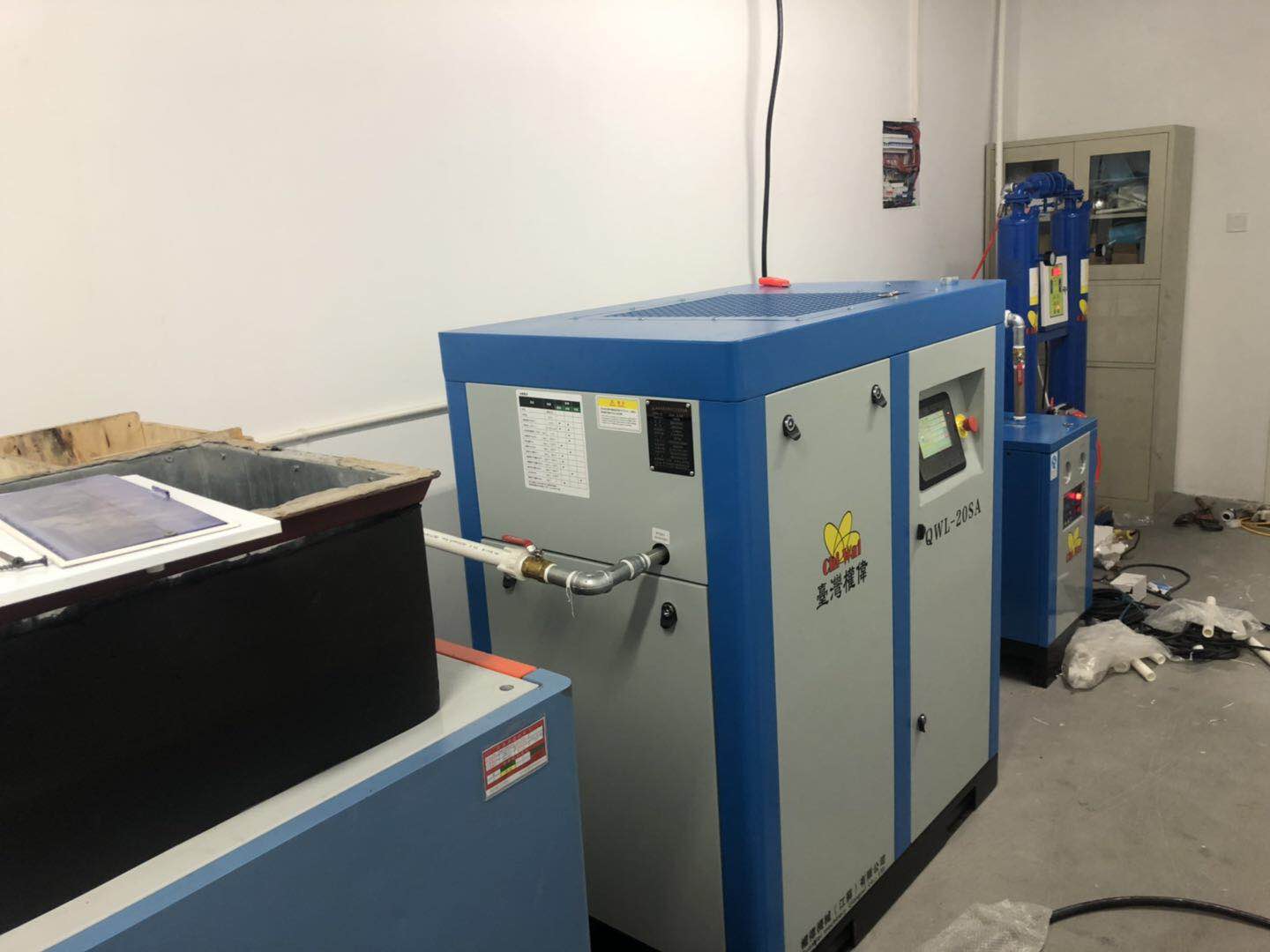 權(quán)偉永瑩變頻空壓機廠家 權(quán)偉永瑩變頻空壓機廠家