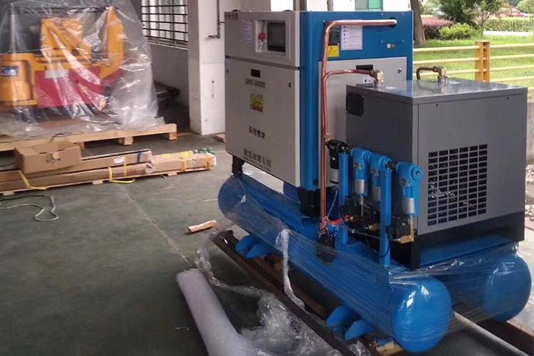 權(quán)偉激光切割螺桿空壓機