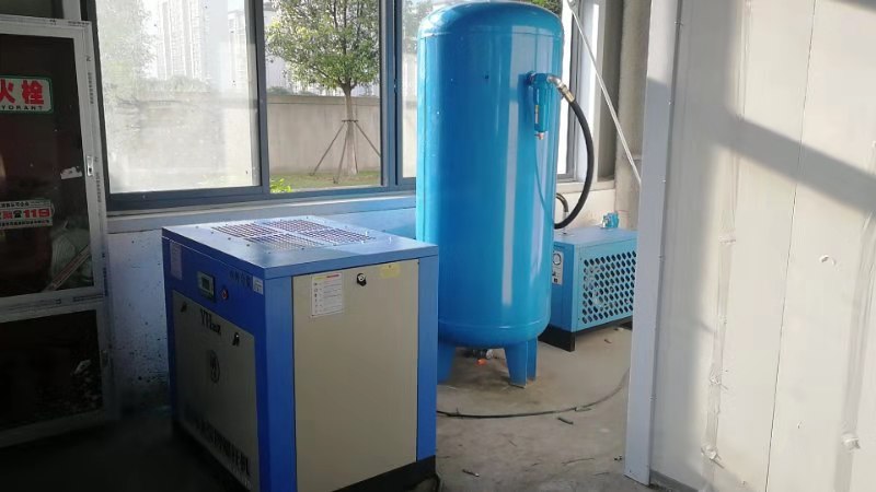 權(quán)偉變頻螺桿空壓機(jī)